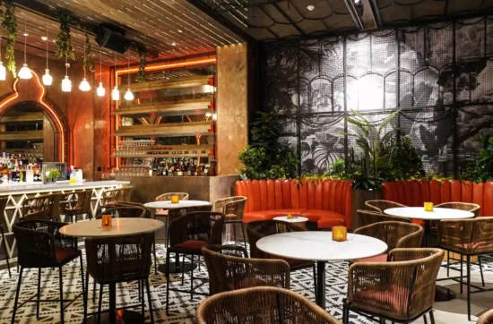 La Carnita Booth Corner Seating