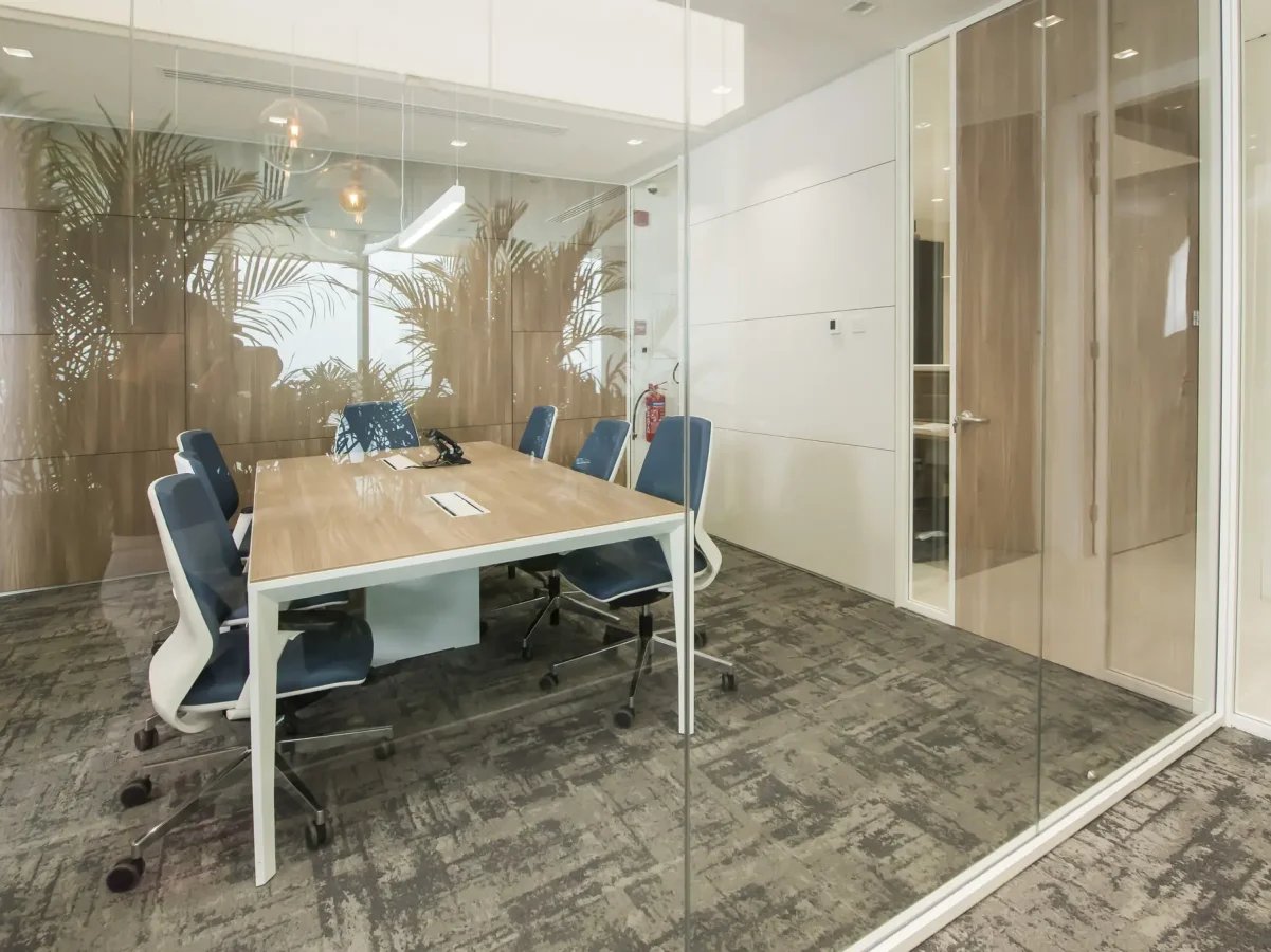 Glass Boardroom - Modern Privacy